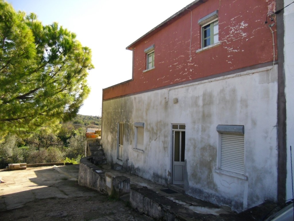 Old House for sale in Loule sma10689